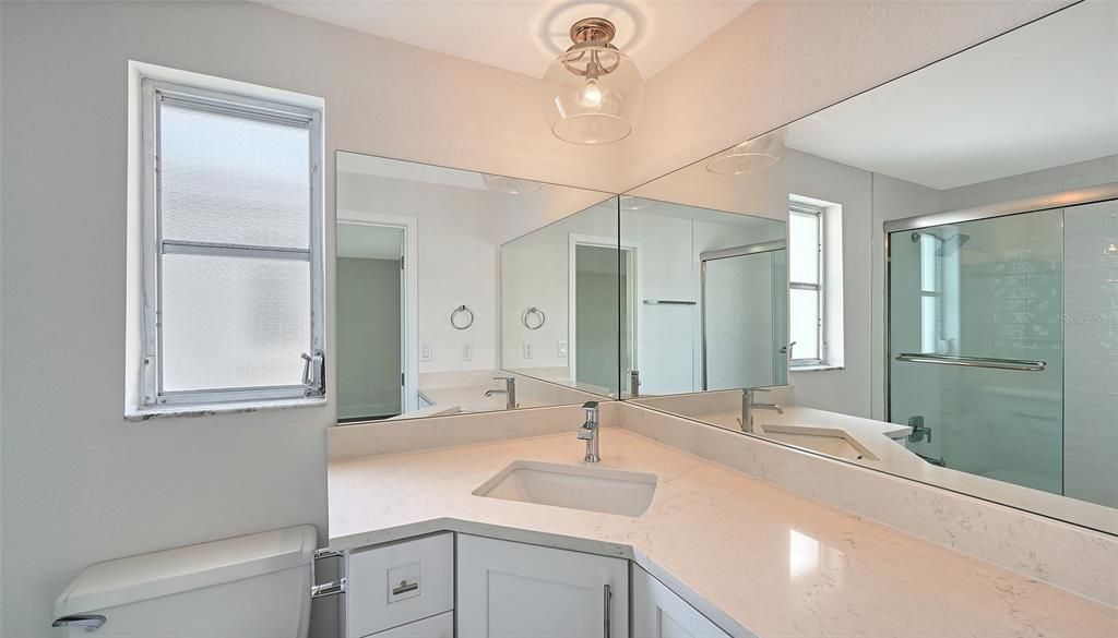 For Sale: $423,750 (2 beds, 2 baths, 1429 Square Feet)