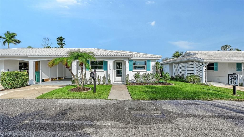 For Sale: $423,750 (2 beds, 2 baths, 1429 Square Feet)