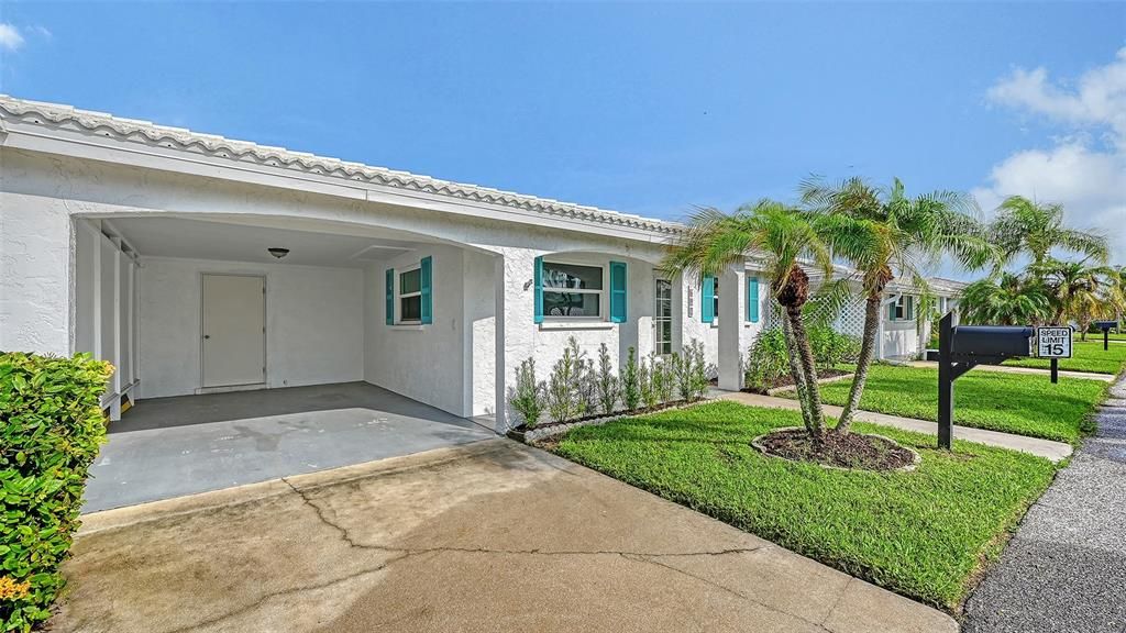 For Sale: $423,750 (2 beds, 2 baths, 1429 Square Feet)