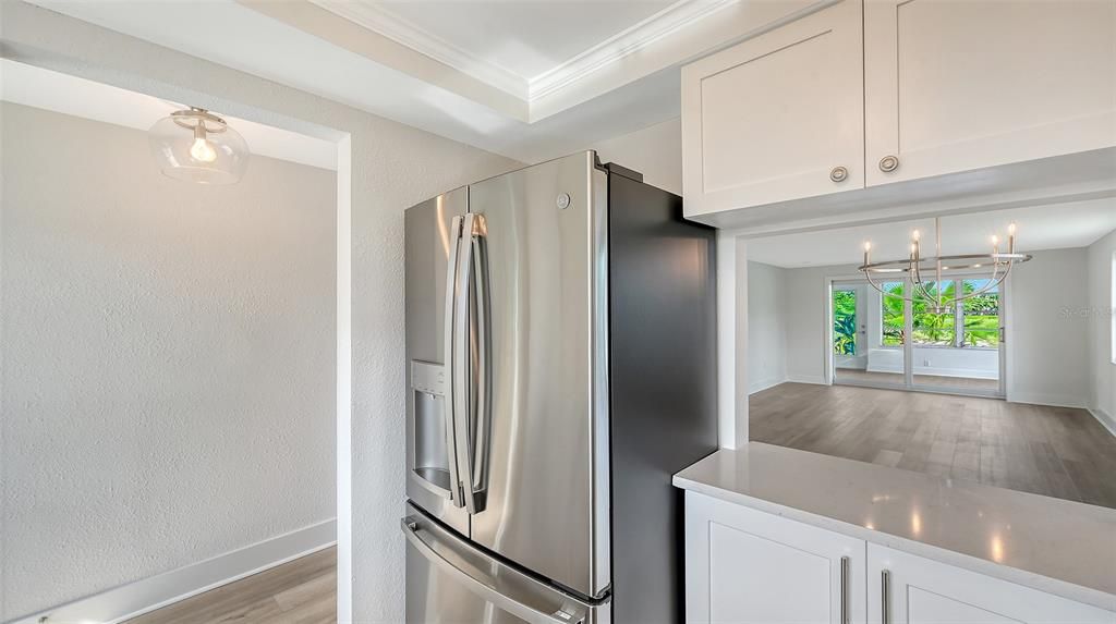 For Sale: $423,750 (2 beds, 2 baths, 1429 Square Feet)