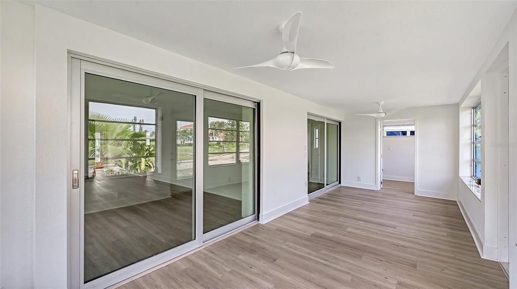 For Sale: $423,750 (2 beds, 2 baths, 1429 Square Feet)