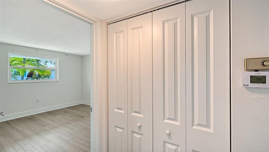 For Sale: $423,750 (2 beds, 2 baths, 1429 Square Feet)