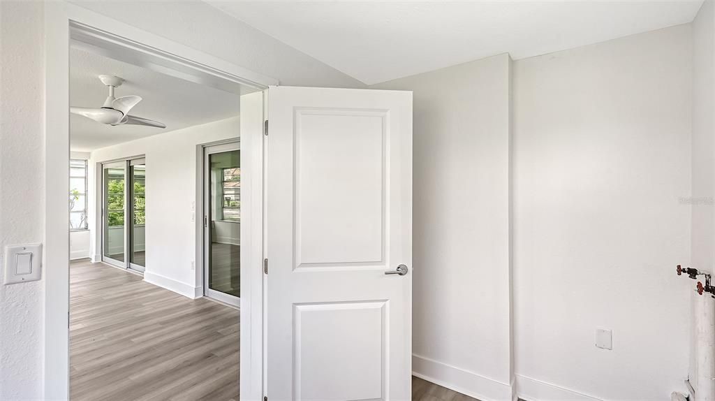 For Sale: $423,750 (2 beds, 2 baths, 1429 Square Feet)