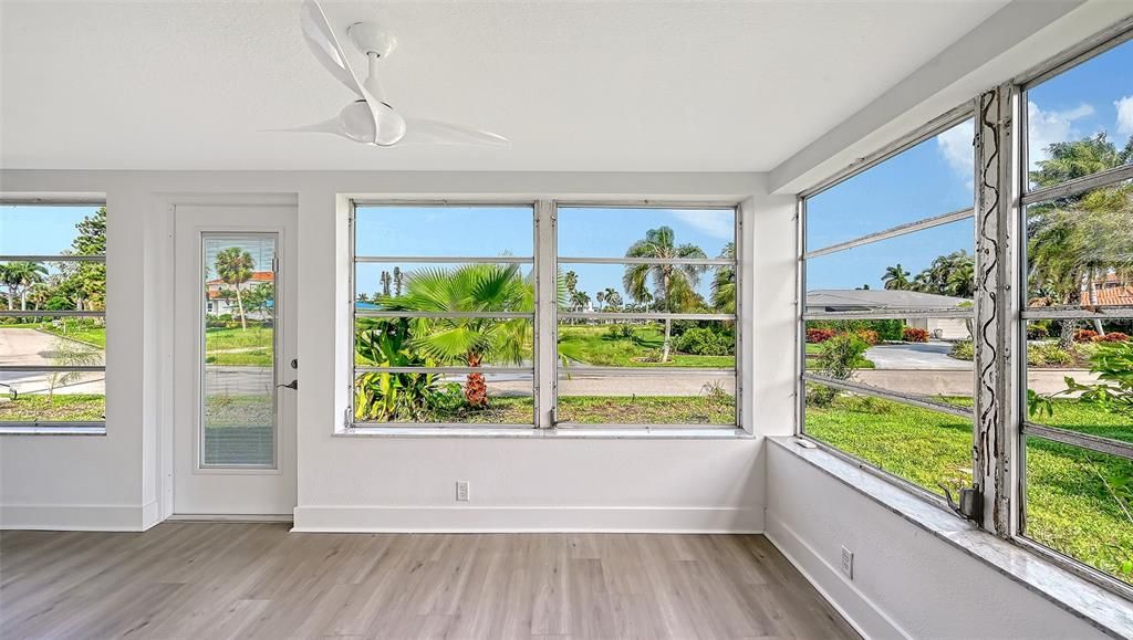 For Sale: $423,750 (2 beds, 2 baths, 1429 Square Feet)