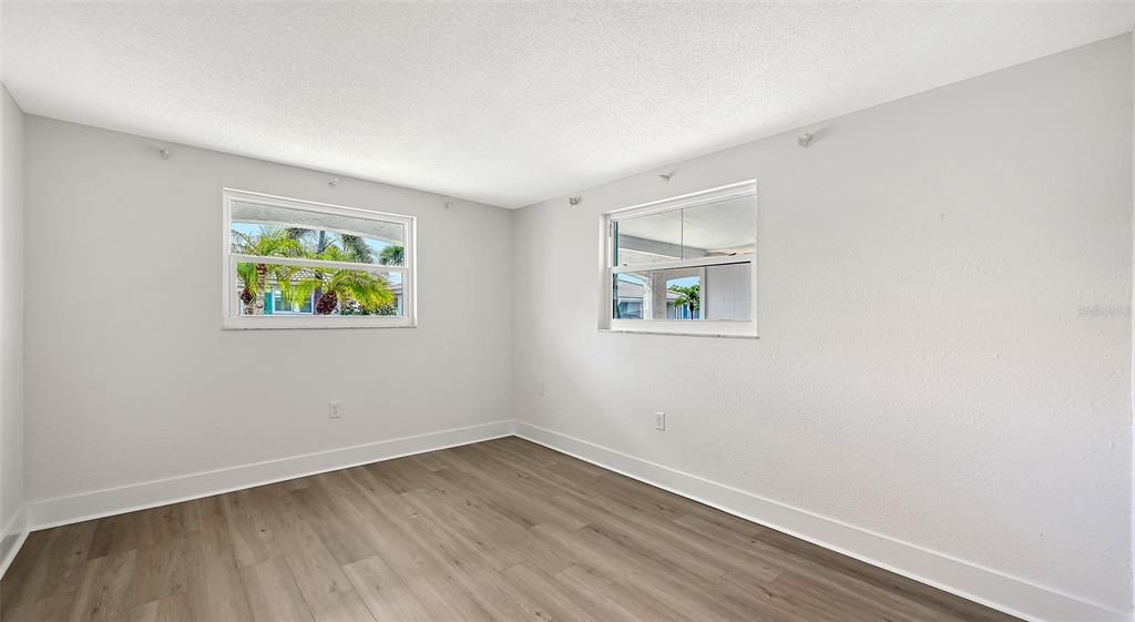 For Sale: $423,750 (2 beds, 2 baths, 1429 Square Feet)