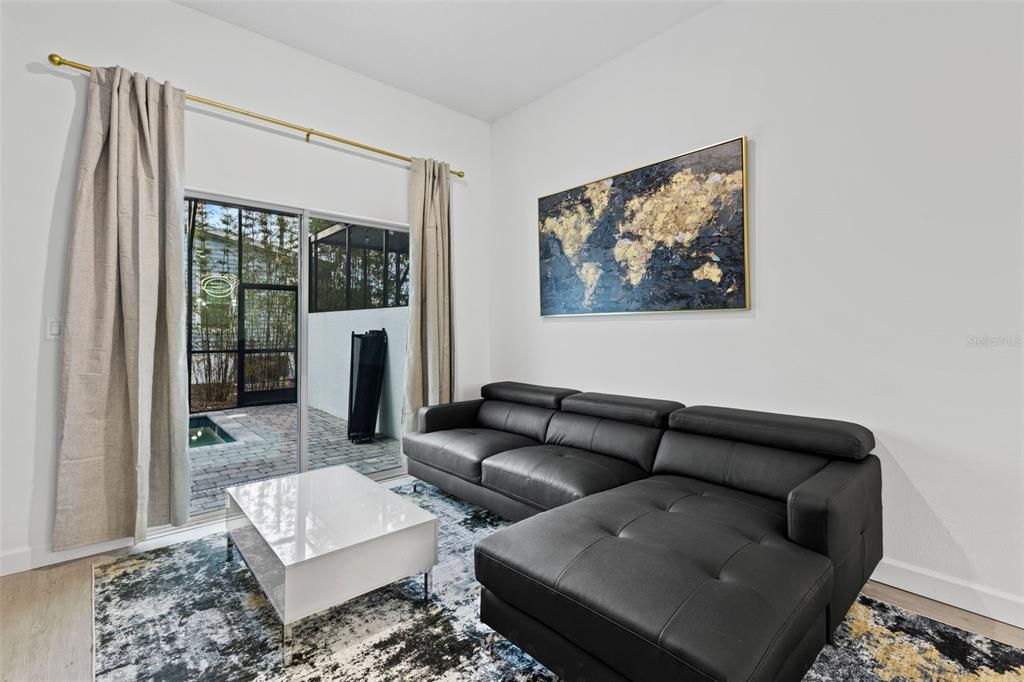 For Sale: $559,999 (5 beds, 4 baths, 1671 Square Feet)