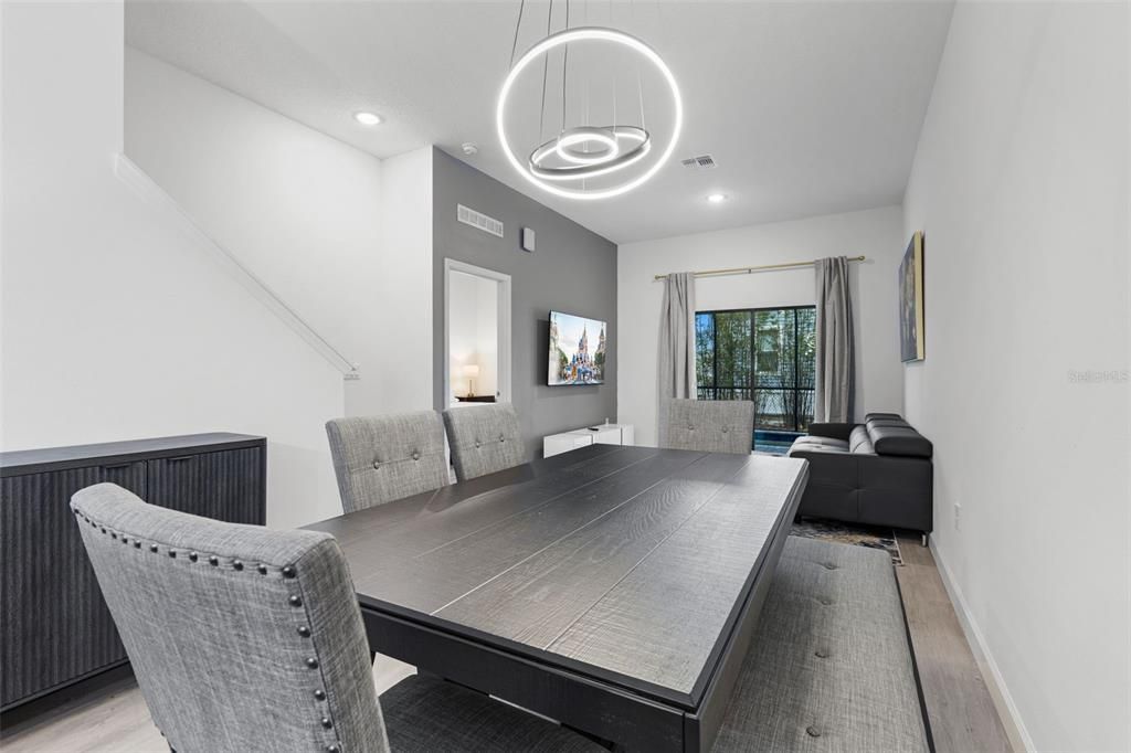 For Sale: $559,999 (5 beds, 4 baths, 1671 Square Feet)
