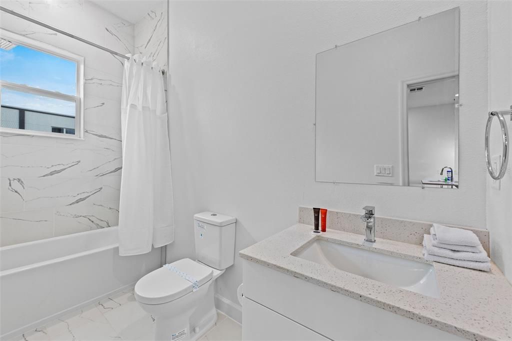 For Sale: $559,999 (5 beds, 4 baths, 1671 Square Feet)