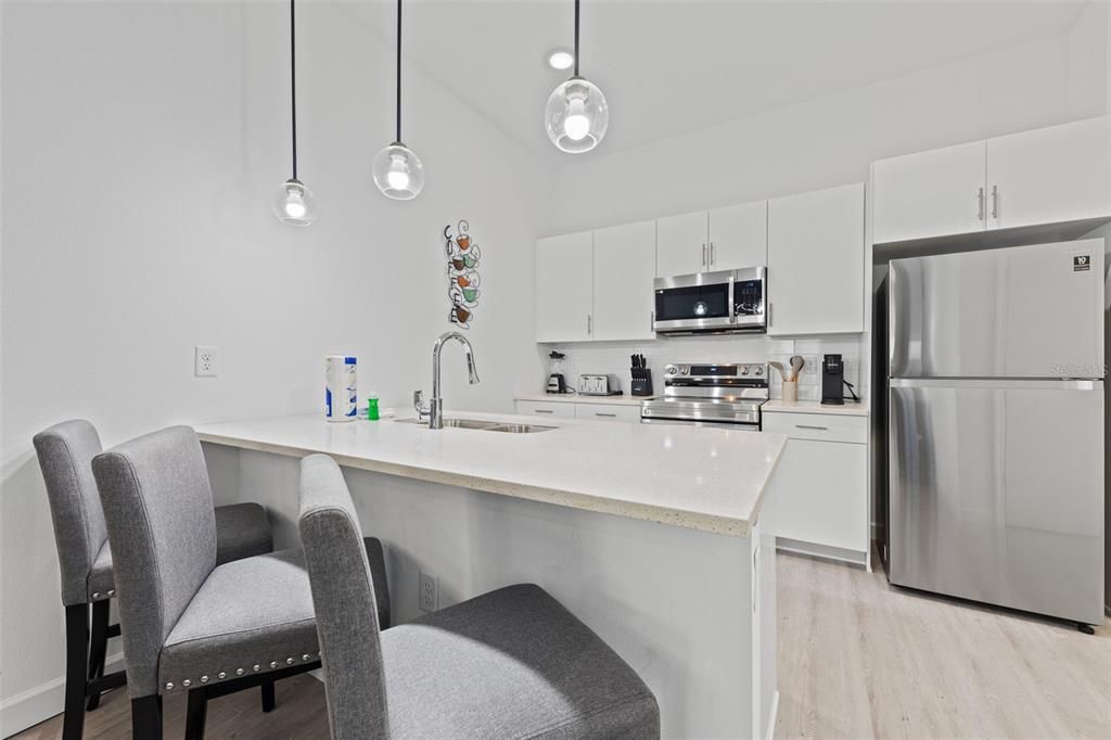 For Sale: $559,999 (5 beds, 4 baths, 1671 Square Feet)