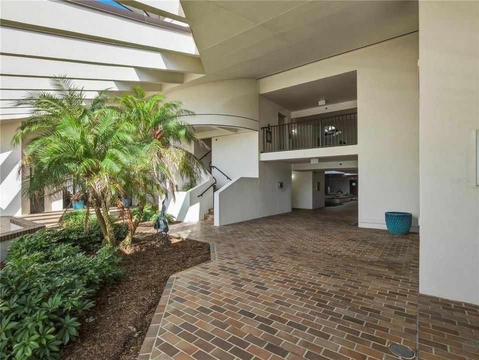 En Venta: $780,000 (2 camas, 2 baños, 1200 Pies cuadrados)