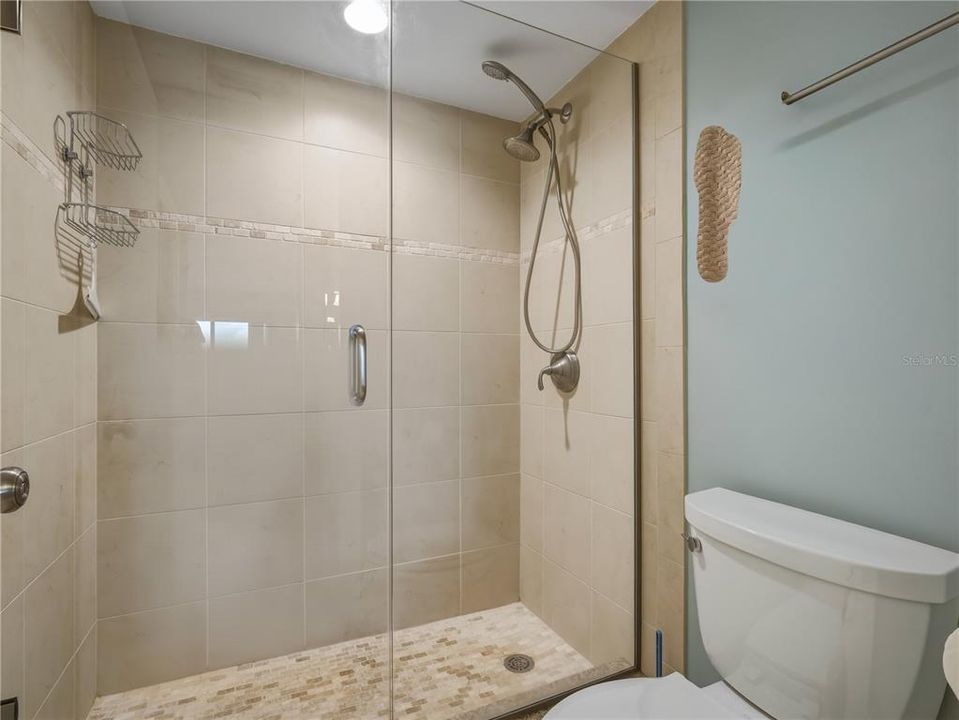En Venta: $780,000 (2 camas, 2 baños, 1200 Pies cuadrados)