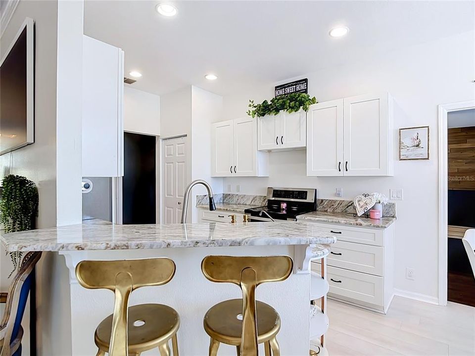 En Venta: $389,900 (3 camas, 2 baños, 1704 Pies cuadrados)