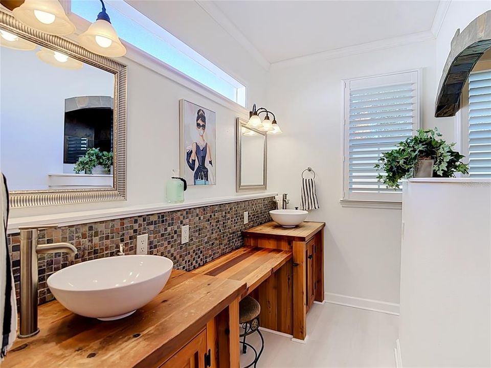 En Venta: $389,900 (3 camas, 2 baños, 1704 Pies cuadrados)