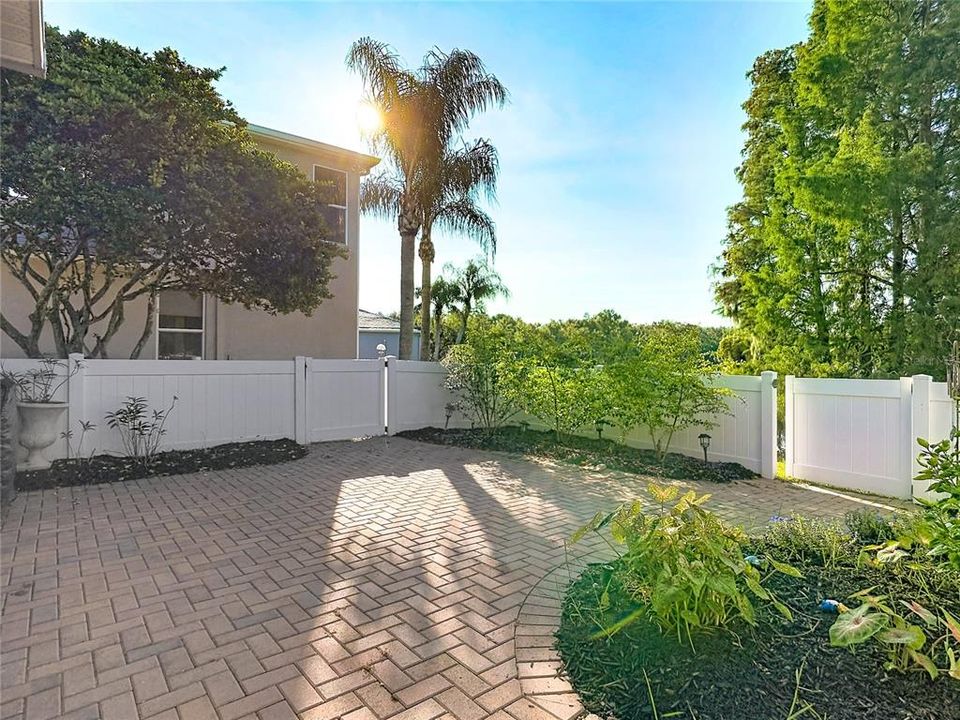 En Venta: $389,900 (3 camas, 2 baños, 1704 Pies cuadrados)