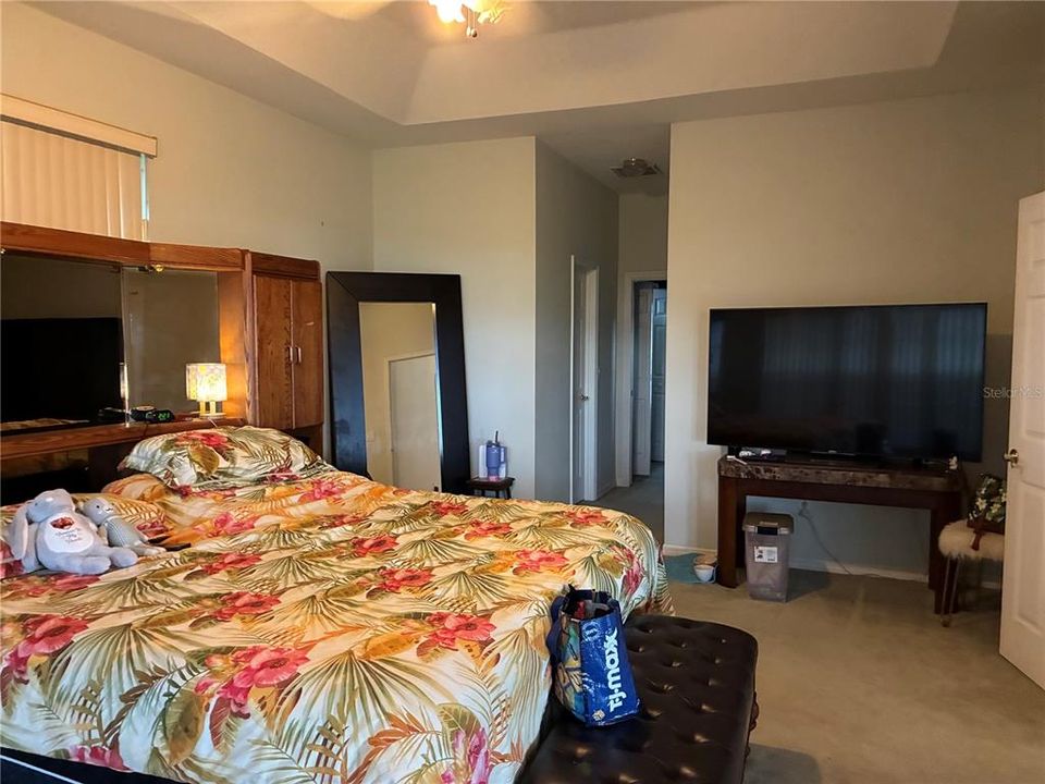 En Venta: $374,500 (3 camas, 2 baños, 2219 Pies cuadrados)