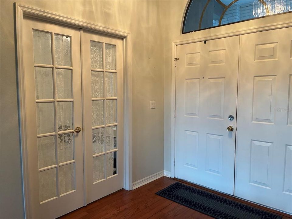 En Venta: $374,500 (3 camas, 2 baños, 2219 Pies cuadrados)