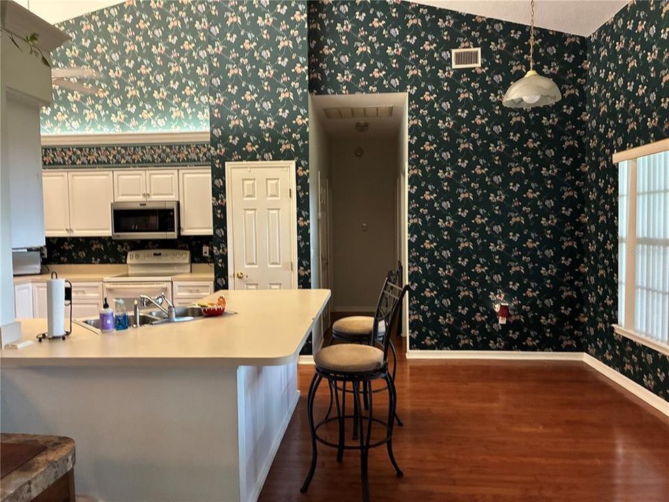 En Venta: $374,500 (3 camas, 2 baños, 2219 Pies cuadrados)