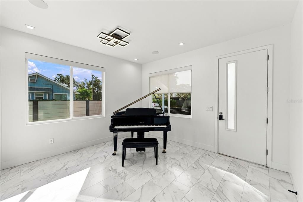 En Venta: $1,499,999 (4 camas, 3 baños, 2315 Pies cuadrados)