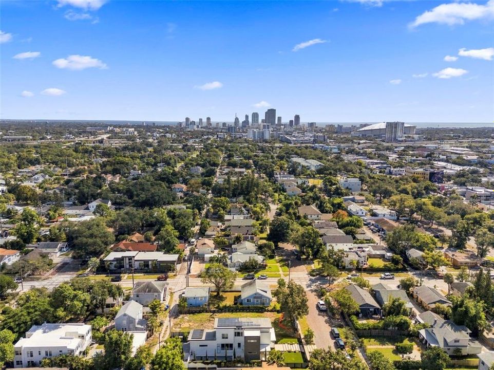 En Venta: $1,499,999 (4 camas, 3 baños, 2315 Pies cuadrados)
