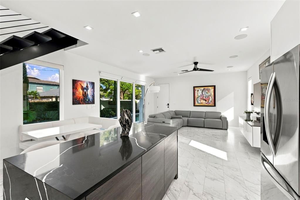 En Venta: $1,499,999 (4 camas, 3 baños, 2315 Pies cuadrados)