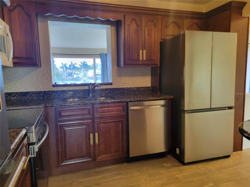 En Renta: $3,995 (3 camas, 2 baños, 1660 Pies cuadrados)
