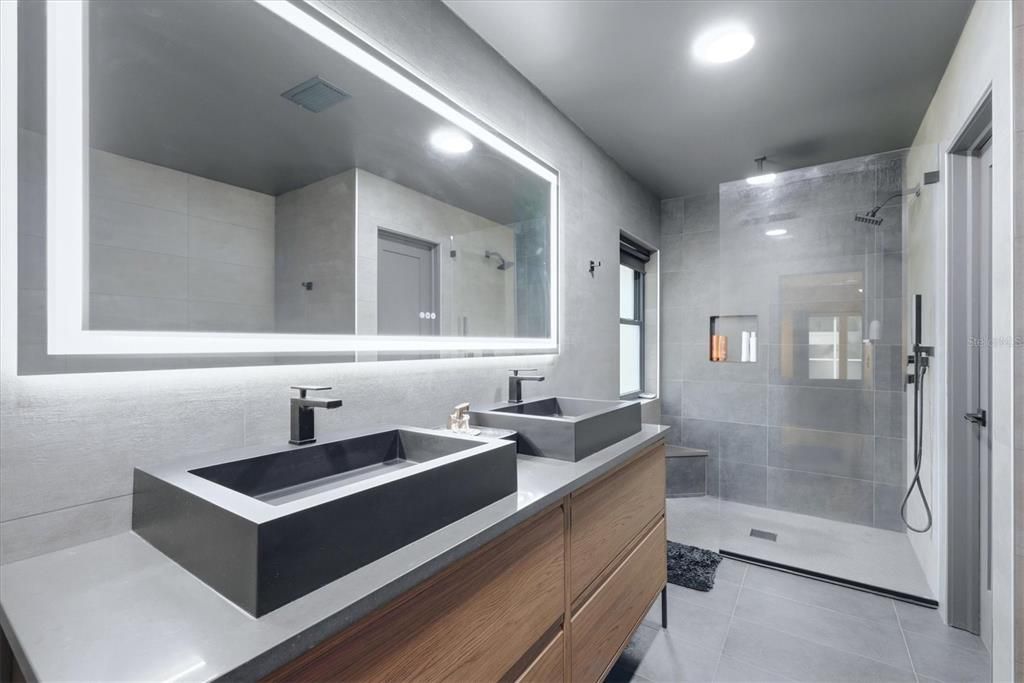 На продажу: $499,900 (3 спален, 2 ванн, 1560 Квадратных фут)