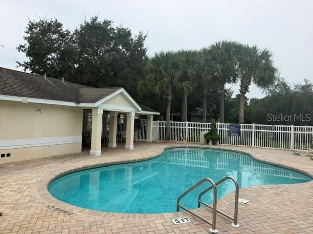 For Rent: $2,000 (3 beds, 2 baths, 1979 Square Feet)