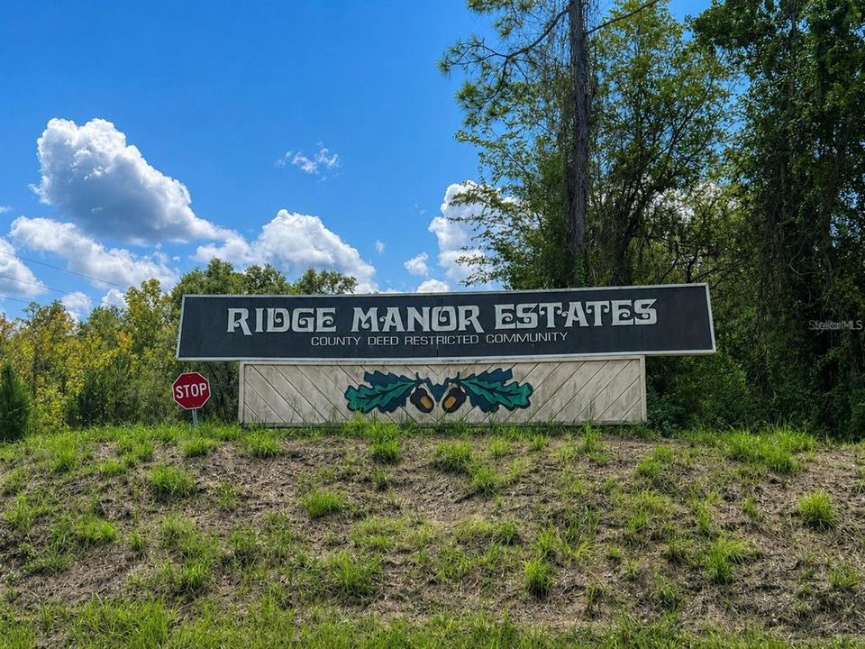 待售: $43,000 (1.16 acres)