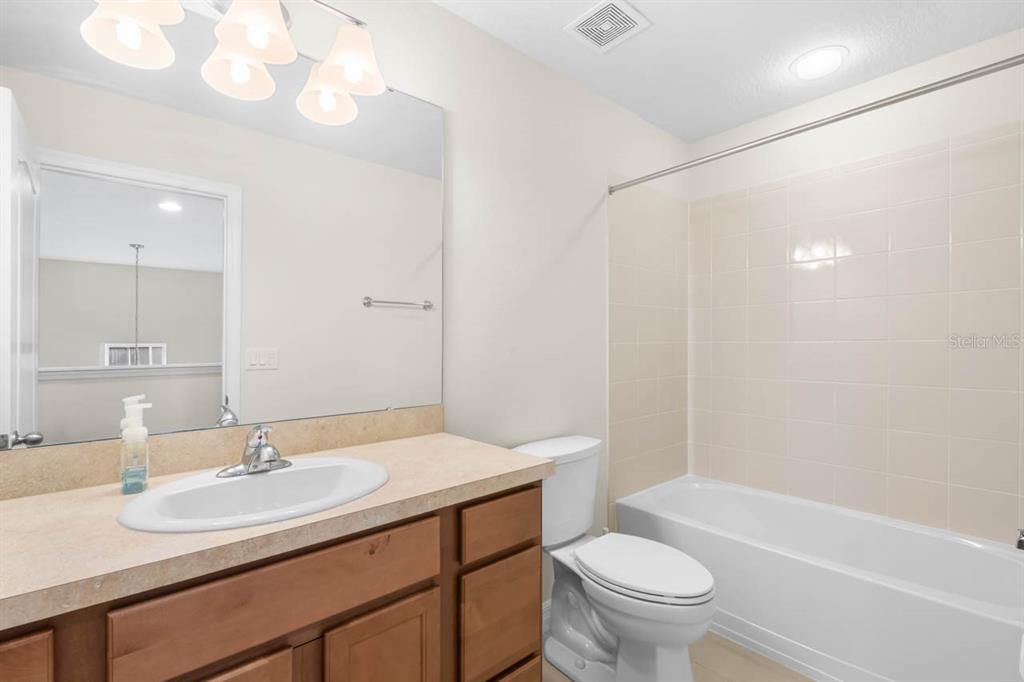 For Sale: $290,000 (3 beds, 2 baths, 1860 Square Feet)