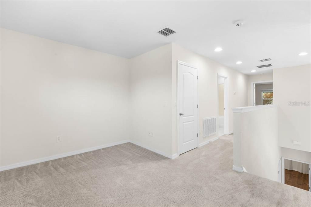 For Sale: $290,000 (3 beds, 2 baths, 1860 Square Feet)