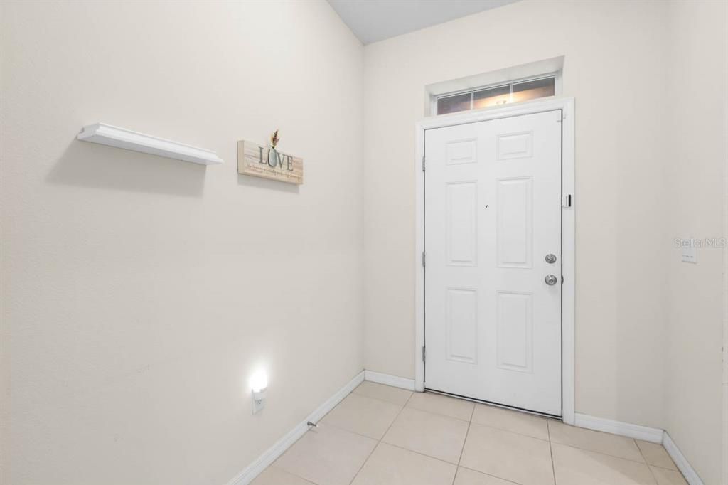 For Sale: $290,000 (3 beds, 2 baths, 1860 Square Feet)