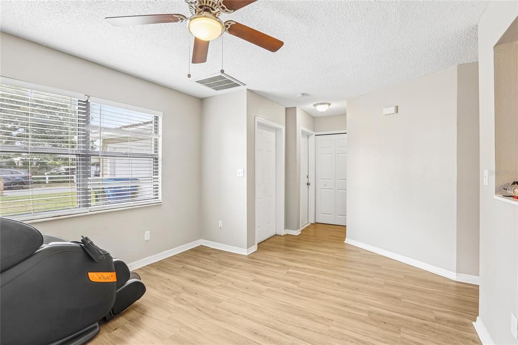 En Venta: $599,900 (3 camas, 2 baños, 1722 Pies cuadrados)