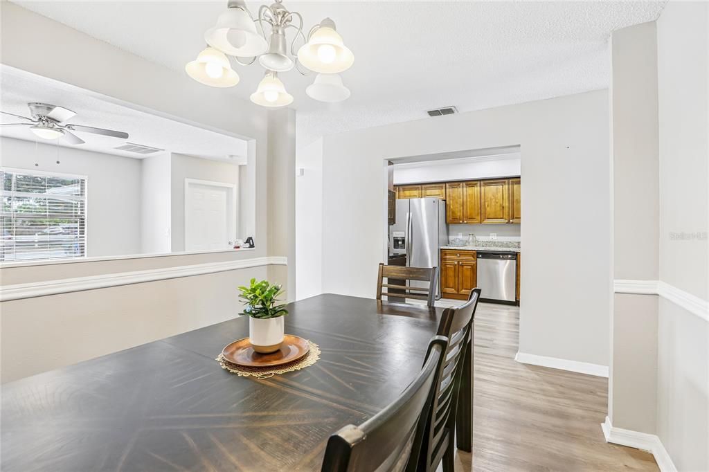 En Venta: $599,900 (3 camas, 2 baños, 1722 Pies cuadrados)