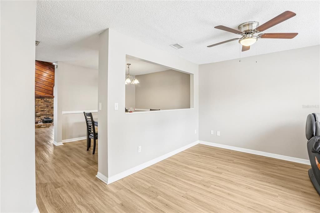 En Venta: $599,900 (3 camas, 2 baños, 1722 Pies cuadrados)