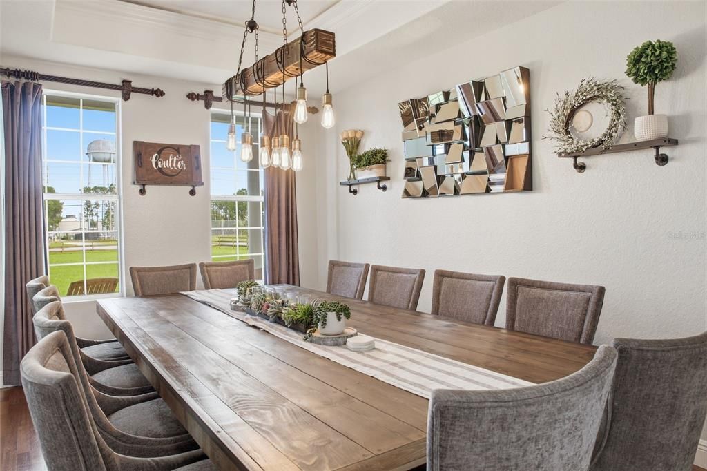 En Venta: $1,150,000 (4 camas, 3 baños, 3262 Pies cuadrados)