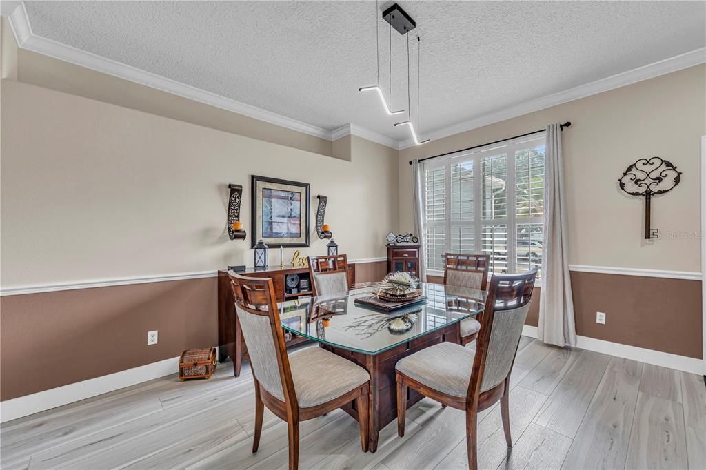En Venta: $469,900 (4 camas, 2 baños, 2282 Pies cuadrados)