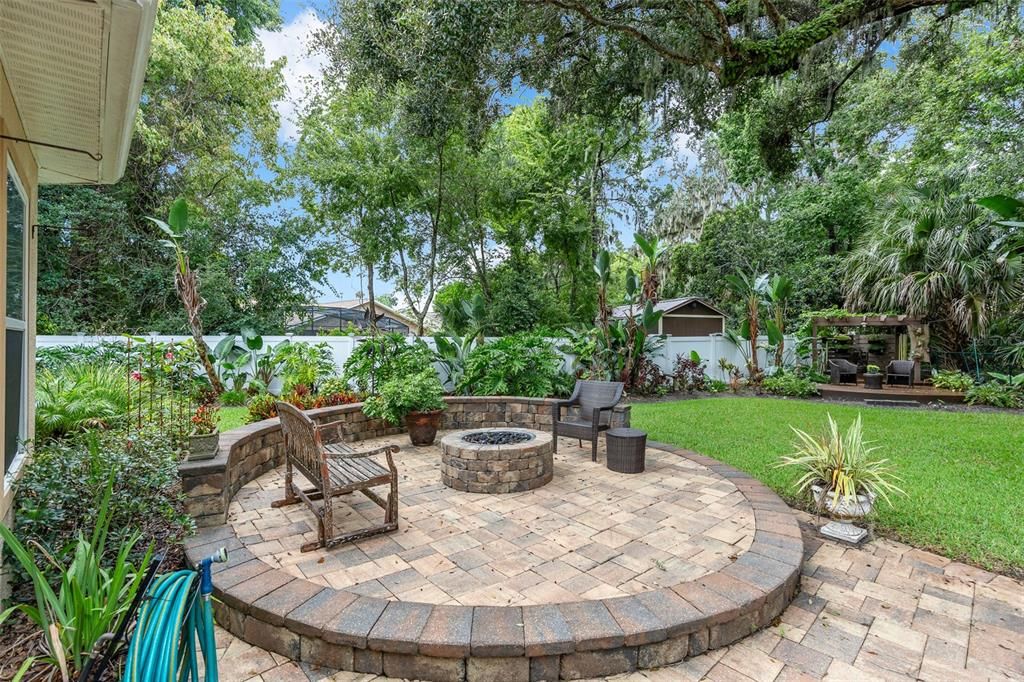 En Venta: $650,000 (4 camas, 3 baños, 3550 Pies cuadrados)