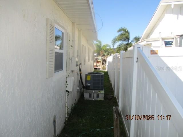 For Sale: $290,000 (3 beds, 2 baths, 1620 Square Feet)