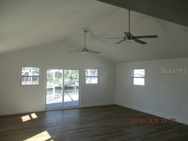 For Sale: $290,000 (3 beds, 2 baths, 1620 Square Feet)