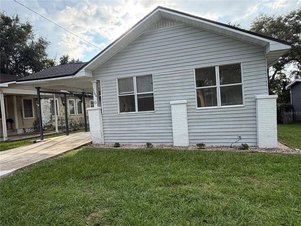 На продажу: $265,000 (3 спален, 1 ванн, 1176 Квадратных фут)