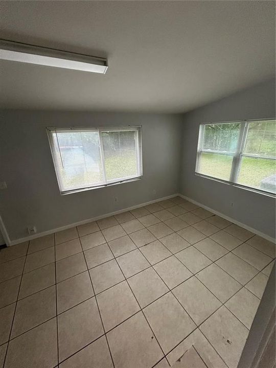 В аренду: $2,200 (4 спален, 2 ванн, 1622 Квадратных фут)
