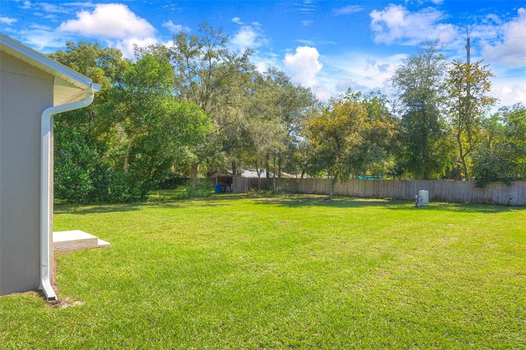 For Sale: $319,000 (3 beds, 2 baths, 1371 Square Feet)