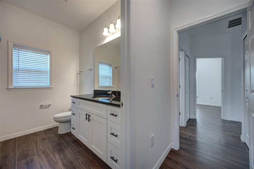 For Sale: $319,000 (3 beds, 2 baths, 1371 Square Feet)