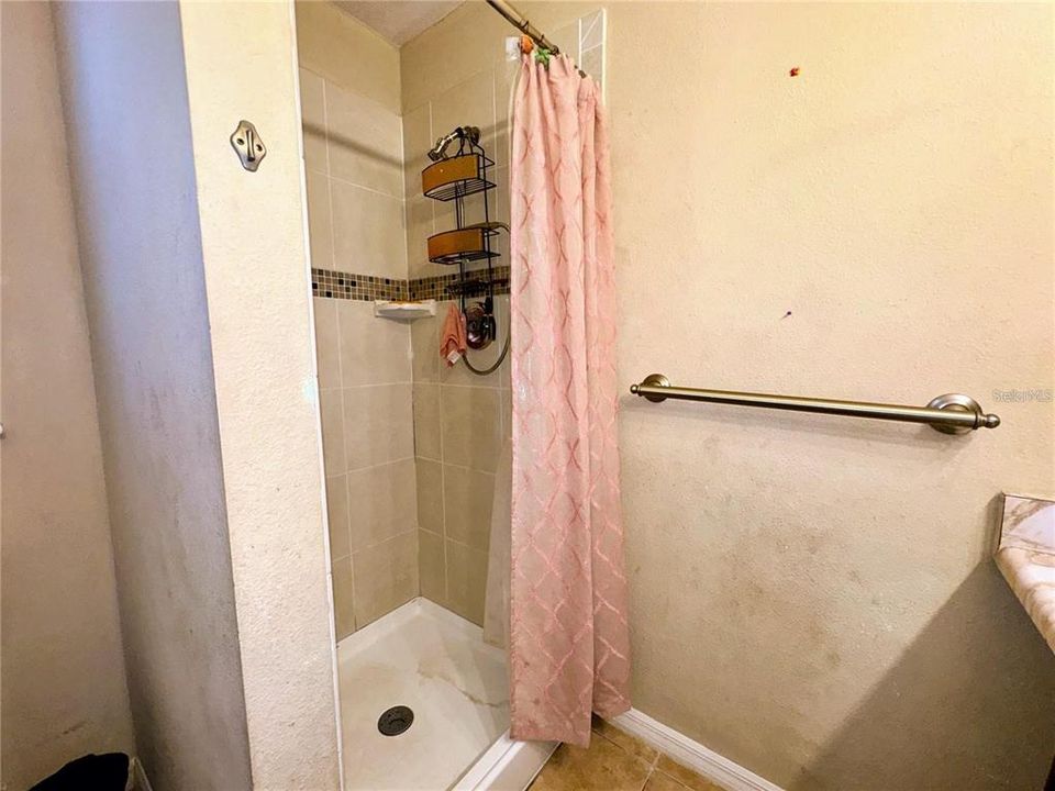 В аренду: $2,300 (3 спален, 2 ванн, 1645 Квадратных фут)