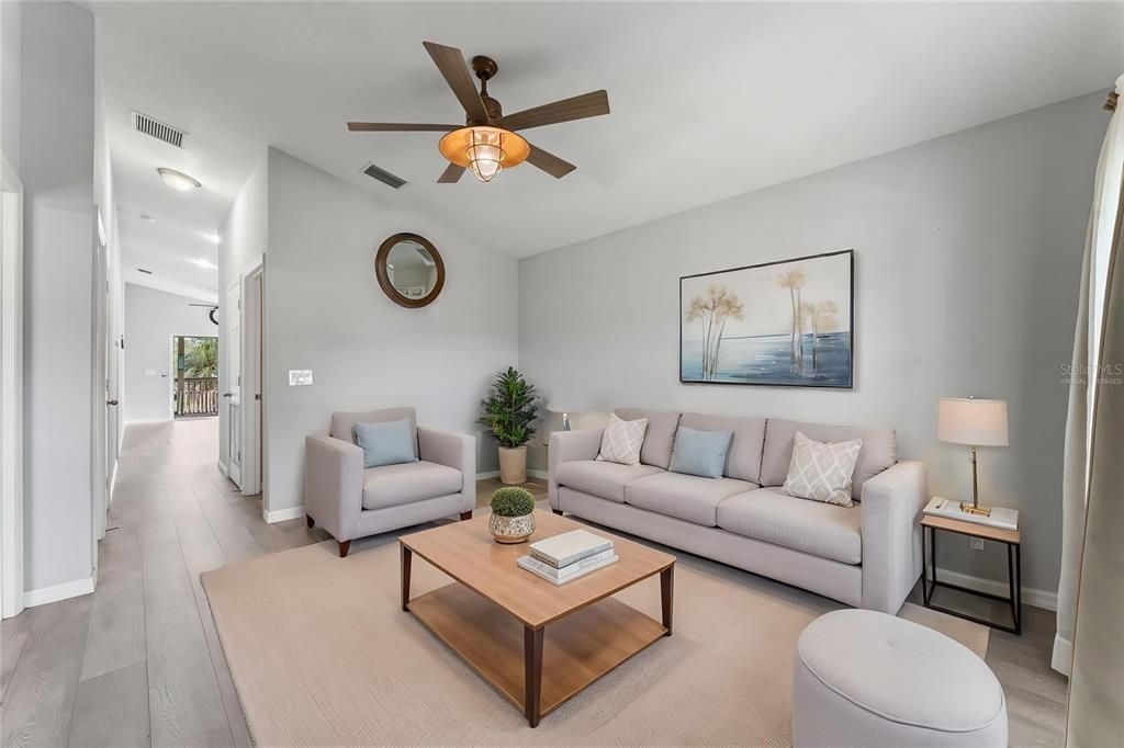 For Sale: $469,900 (2 beds, 2 baths, 1058 Square Feet)