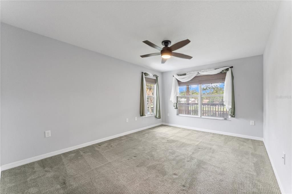For Sale: $469,900 (2 beds, 2 baths, 1058 Square Feet)