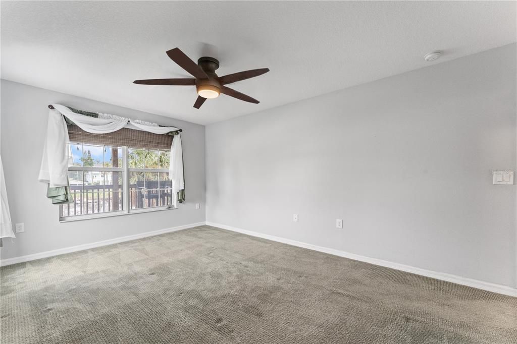For Sale: $469,900 (2 beds, 2 baths, 1058 Square Feet)
