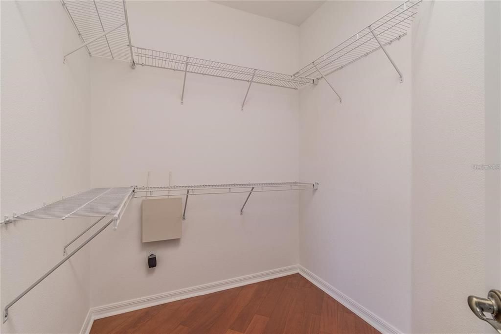 В аренду: $2,550 (4 спален, 2 ванн, 1486 Квадратных фут)