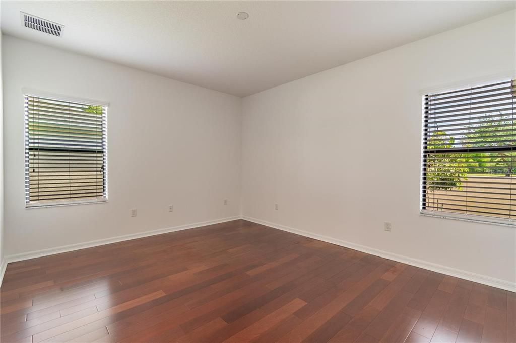 В аренду: $2,550 (4 спален, 2 ванн, 1486 Квадратных фут)