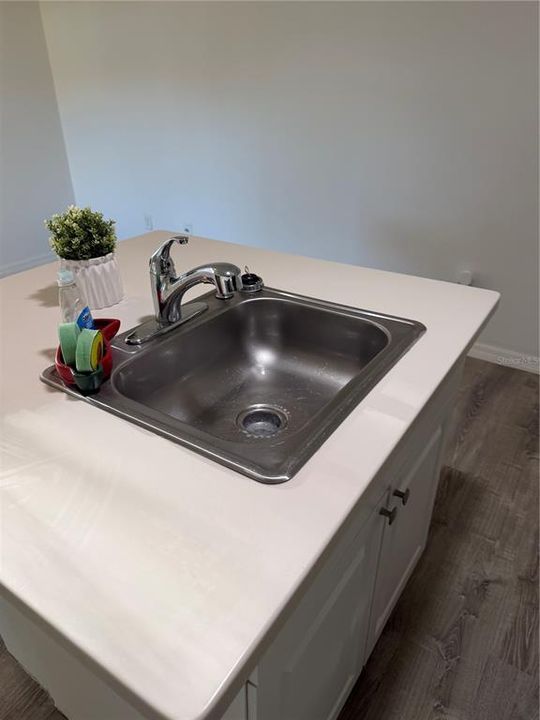 For Rent: $1,650 (2 beds, 2 baths, 768 Square Feet)